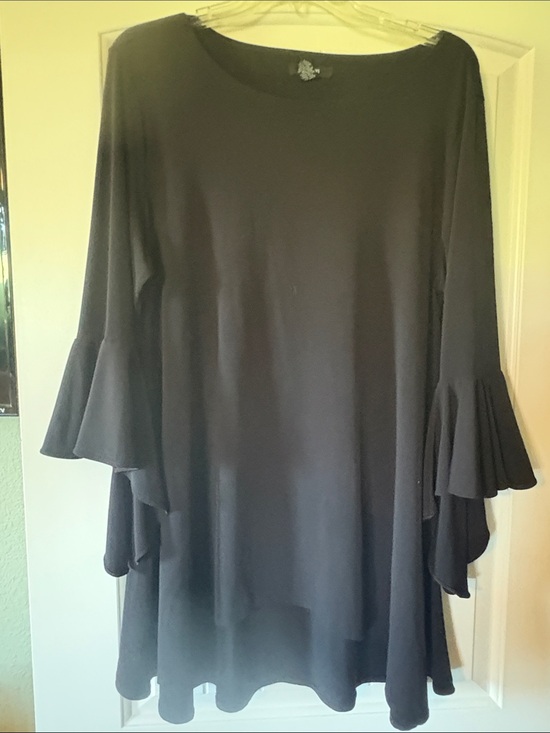 Alfani Dresses & Skirts - Alfani Black Mini Dress with Fluted Sleeves